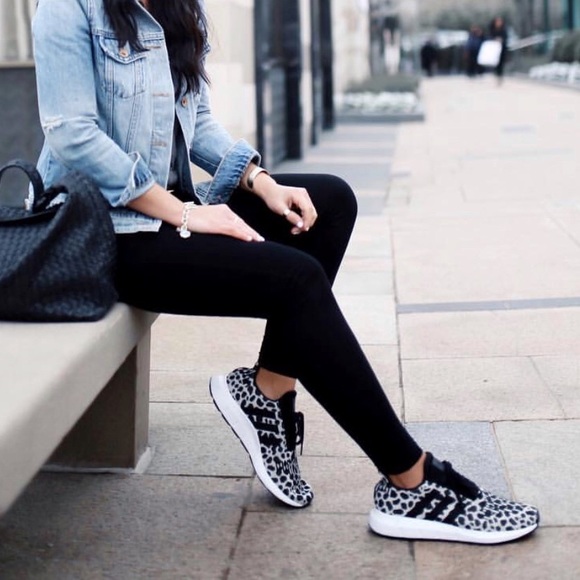 leopard adidas swift run